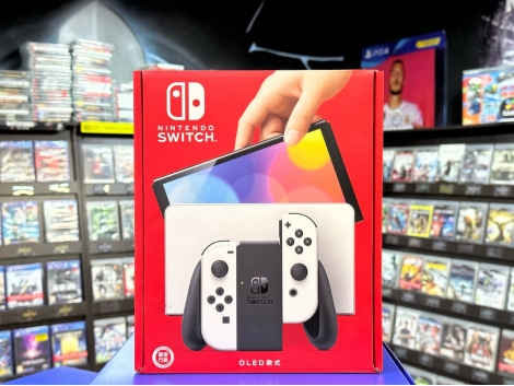 Игровая консоль Nintendo Switch OLED Белый